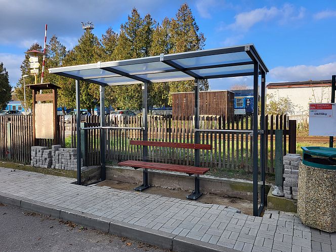 Autobusová zastávka Okříšky