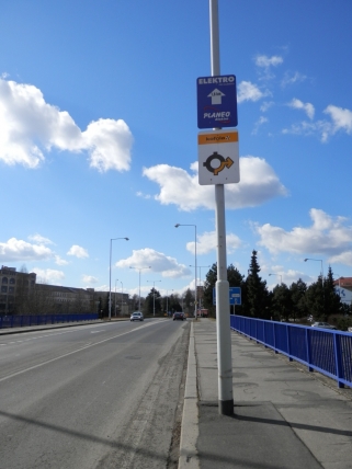 Komerční navigace