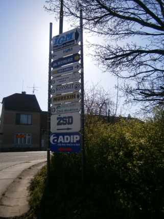 Komerční navigace